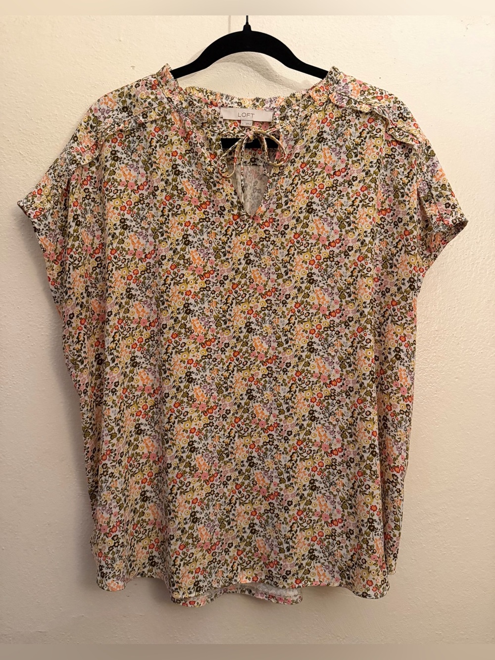 LOFT Autumn Floral Blouse for Fall Wear size L